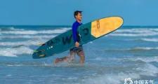 AYX-冲浪赛场再起风云：皖江鲨队队小胜钱塘独角兽队，脚步移动更到位精神属性拉满(咬定目标积小胜为大胜人民日报)