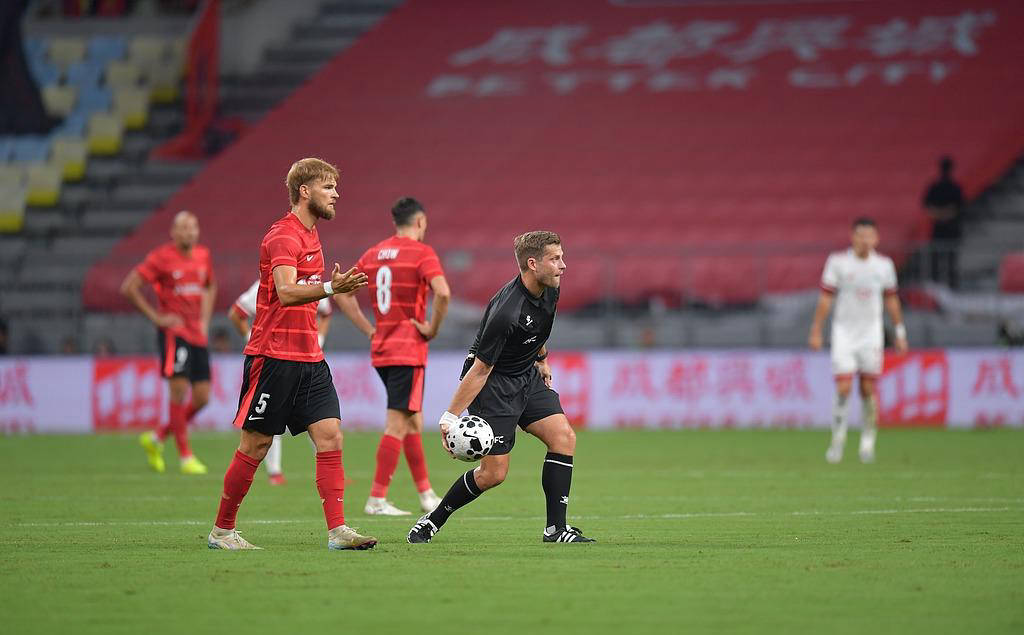 关于冲刺阶段亚冠传出新动向；成都蓉城止住颓势；管理层表态——压力陡增；高层口径保持一致的信息